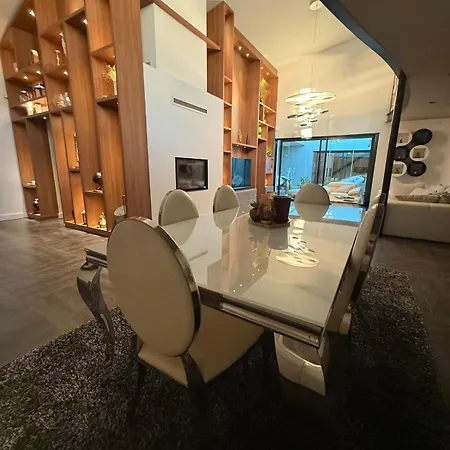 Summer House Villa