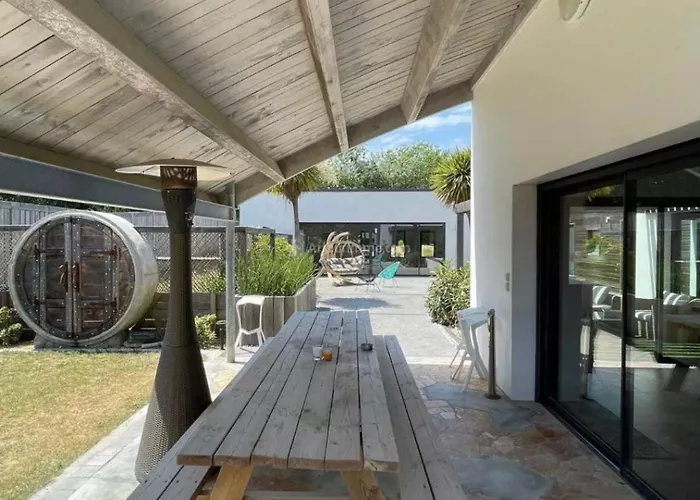 Summer House * 생 힐레르 드 리에